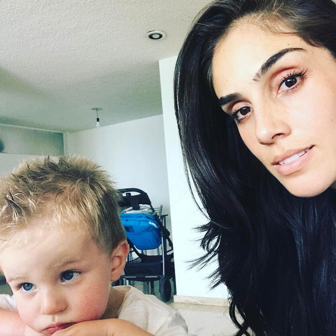 Casi un años más tarde, en septiembre de 2015, Sandra Echeverría se estreno como mamá con el nacimiento de su hijo 
<b>Andrés</b>.