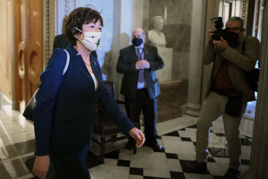 Senadores republicanos proponen a Biden un paquete de ayuda que incluye cheques por $1,000