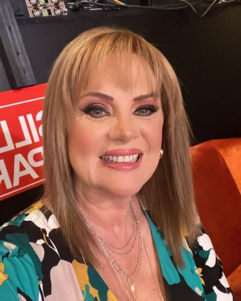 La protagonista de ‘Amores verdaderos’ y ‘Marisol’ actualmente sigue una estricta rutina de belleza para mantener saludable la piel de su rostro.