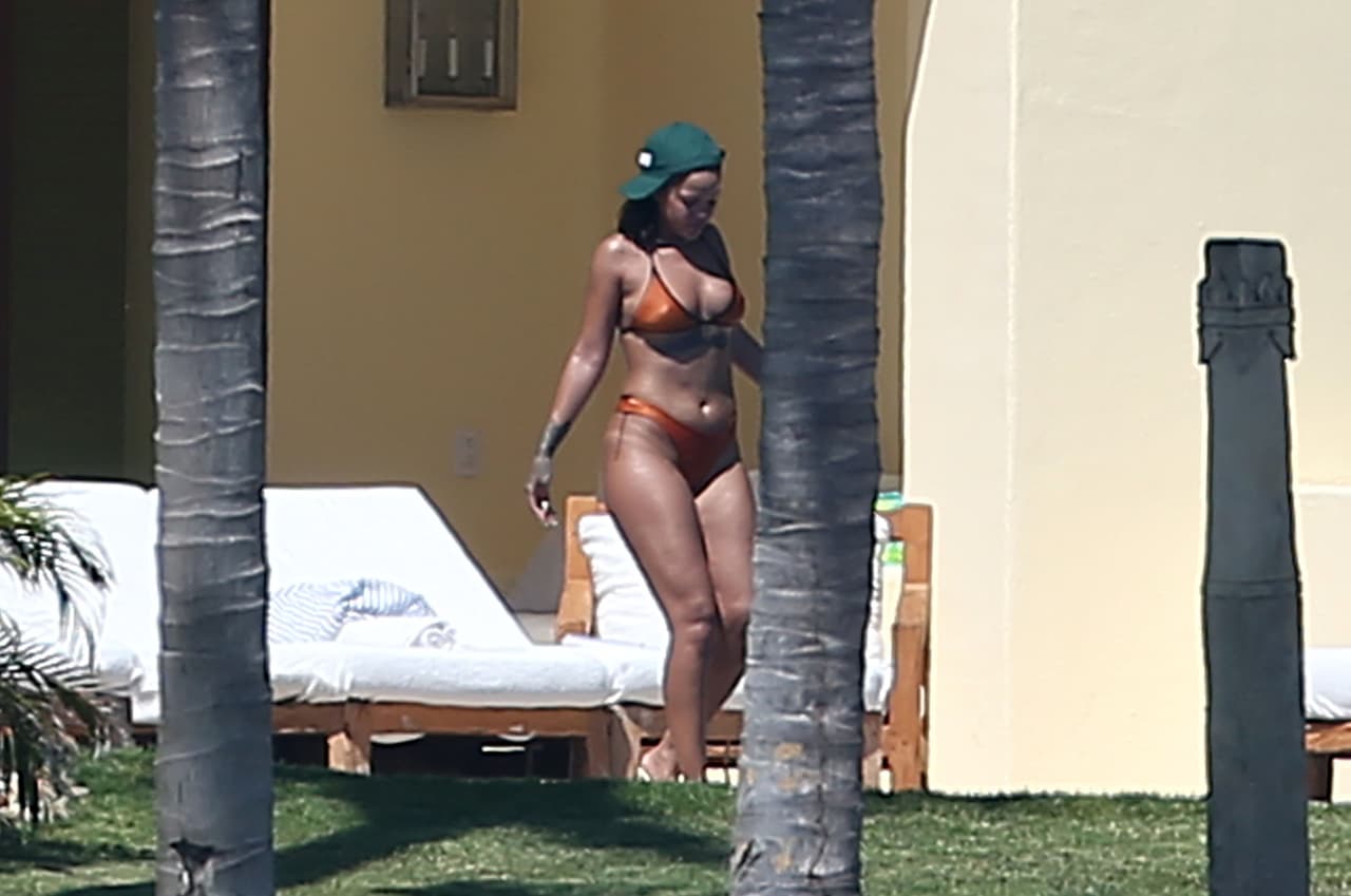Rihanna pasó unos días de descanso en Casa Aramara, un condominio de lujo en Puerto Vallarta, México.