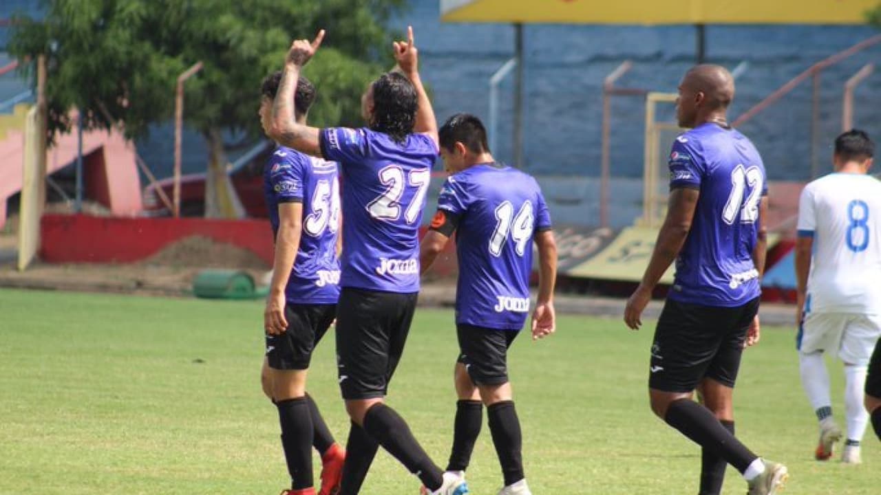 ¡Debut goleador! Gullit se estrena con el FAS