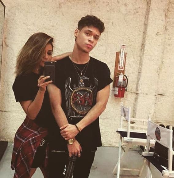 Garmandy y Danelly comparten su afición por las selfies.