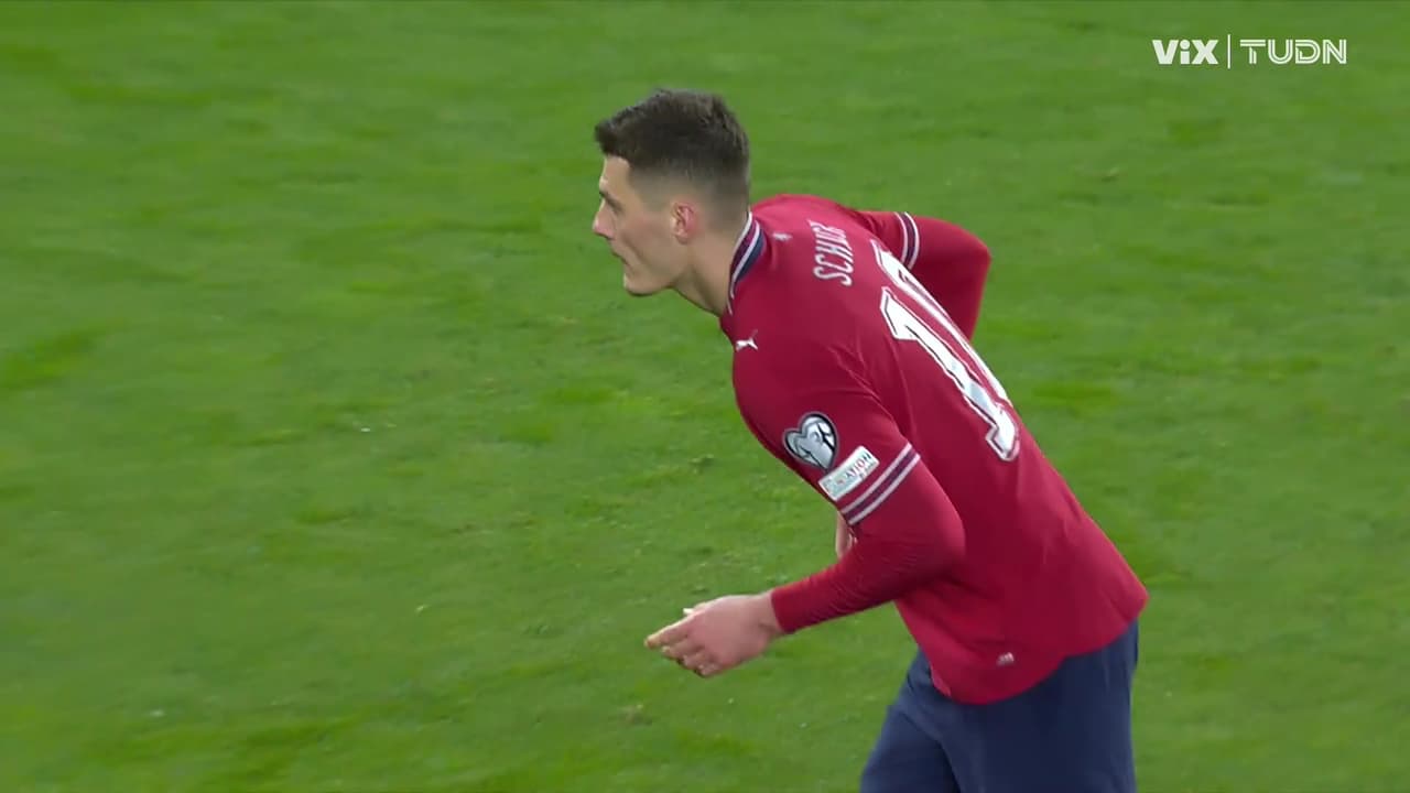 Schick enciende la esperanza: Chequia descuenta