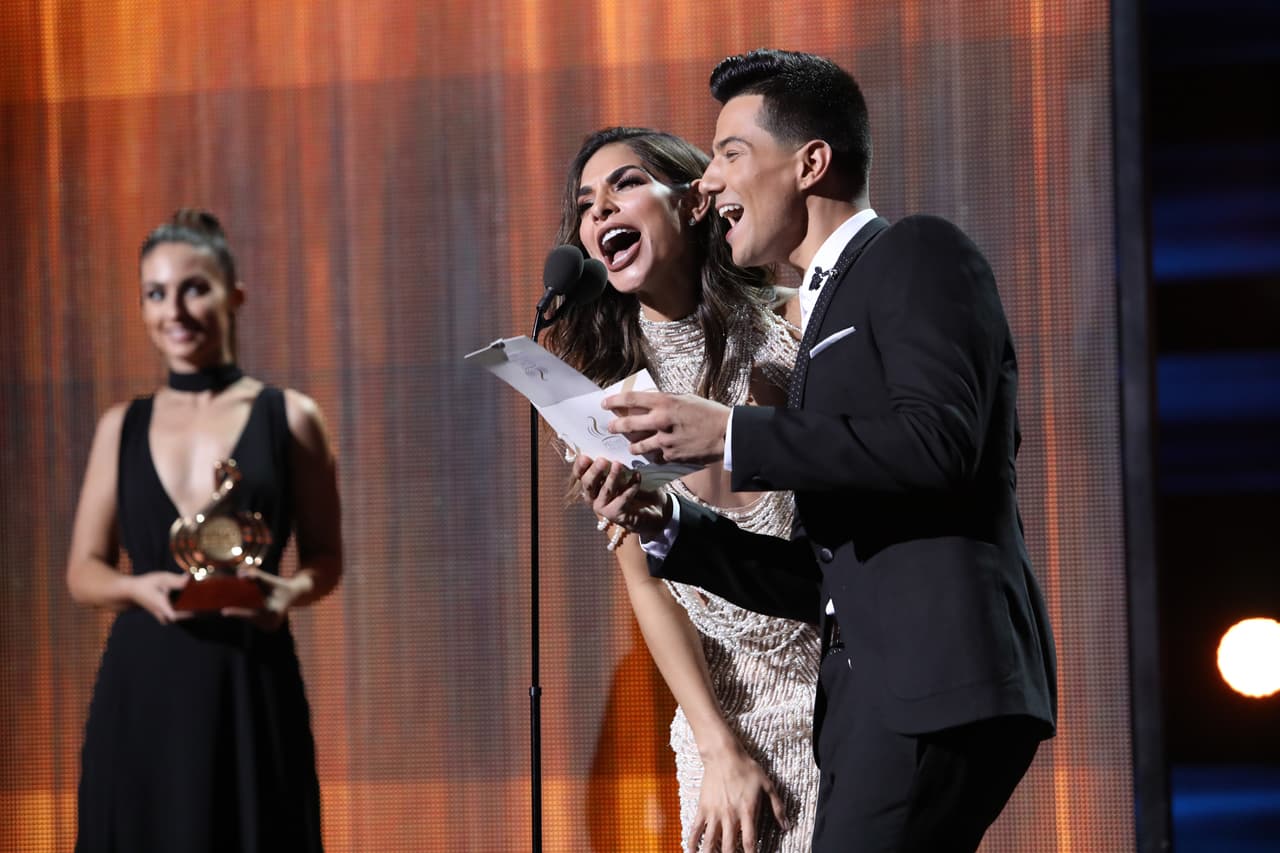 Preciosa nuestra Aejandra.