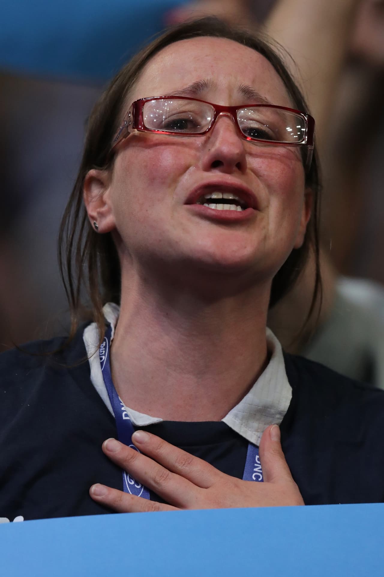 En su discurso destacó las cualidades como política de Hillary Clinton, sus aciertos como primera dama y congresista.