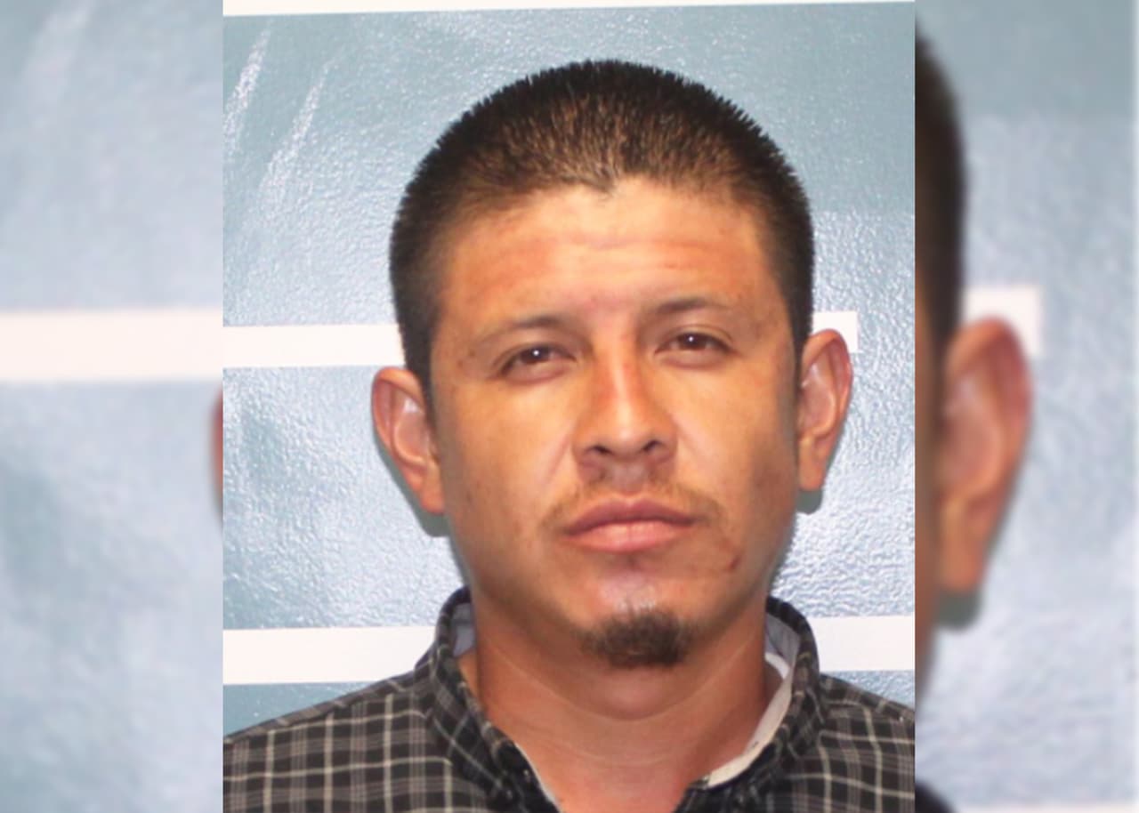 Carmen Rosales, 30 años, de Visalia
<br>
<br>
<b>Relacionado:</b>
<br>
<b><a href="https://www.univision.com/local/fresno-kftv/detienen-a-4-hombres-en-un-operativo-contra-el-trafico-humano-en-tulare-video" target="_blank">Cuatro sospechosos arrestados por trata de blancas en el condado de Tulare</a></b>
