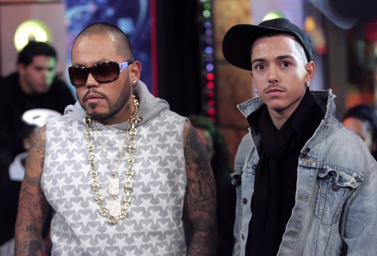 Pee Wee saltó a la escena musical en 2003 tras ser descubierto por A.B. Quintanilla III, logrando desde el primer momento, y de la mano del tema ‘Sabes a chocolate’, hacerse de un nombre en una industria tan competida y exigente, por lo que confía en revivir sus mejores tiempos.