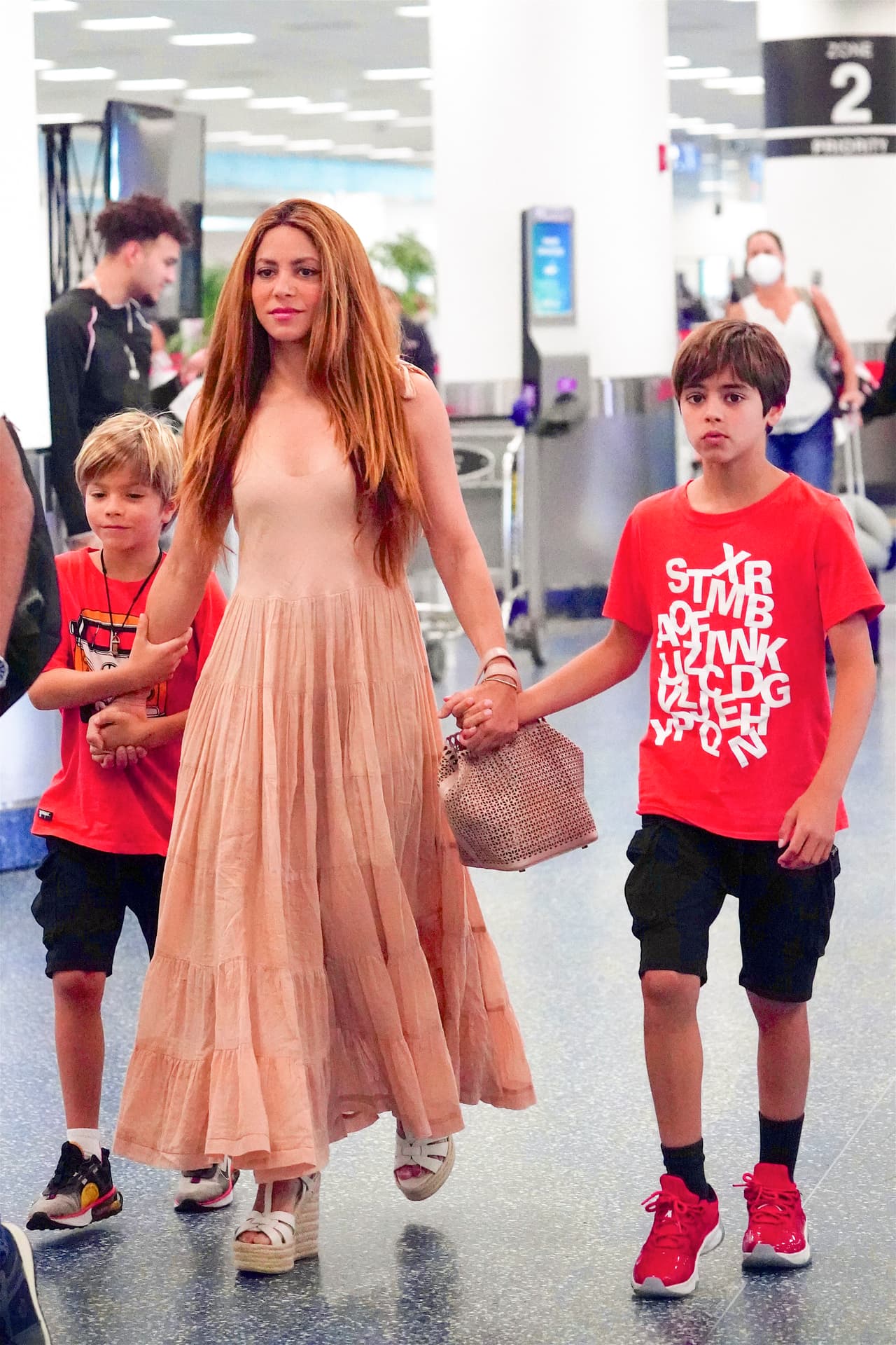 Juntos tuvieron dos hijos: 
<b><a href="https://www.univision.com/famosos/shakira-hijos-los-cabos-abucheos-pique-fotos" target="_blank">Milan (9 años) y Sasha (7). </a></b>
<br>