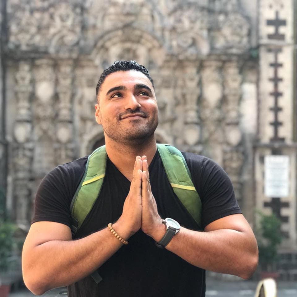 <a href="https://www.gofundme.com/f/support-the-zaragoza-family?utm_source=customer&utm_medium=copy_link&utm_campaign=p_cp+share-sheet&fbclid=IwAR3Nuq5EAmEbAvOGMAxrV0Do7g7yEwREfQXrErlAo2N_l3FIl6iP0RNiqWo"><u>Carlos Pierre Zaragoza </u></a>de 33 años ( inicialmente descrito como de 20 años por las autoridades) era hermano del presunto asesino y también murió en su casa.