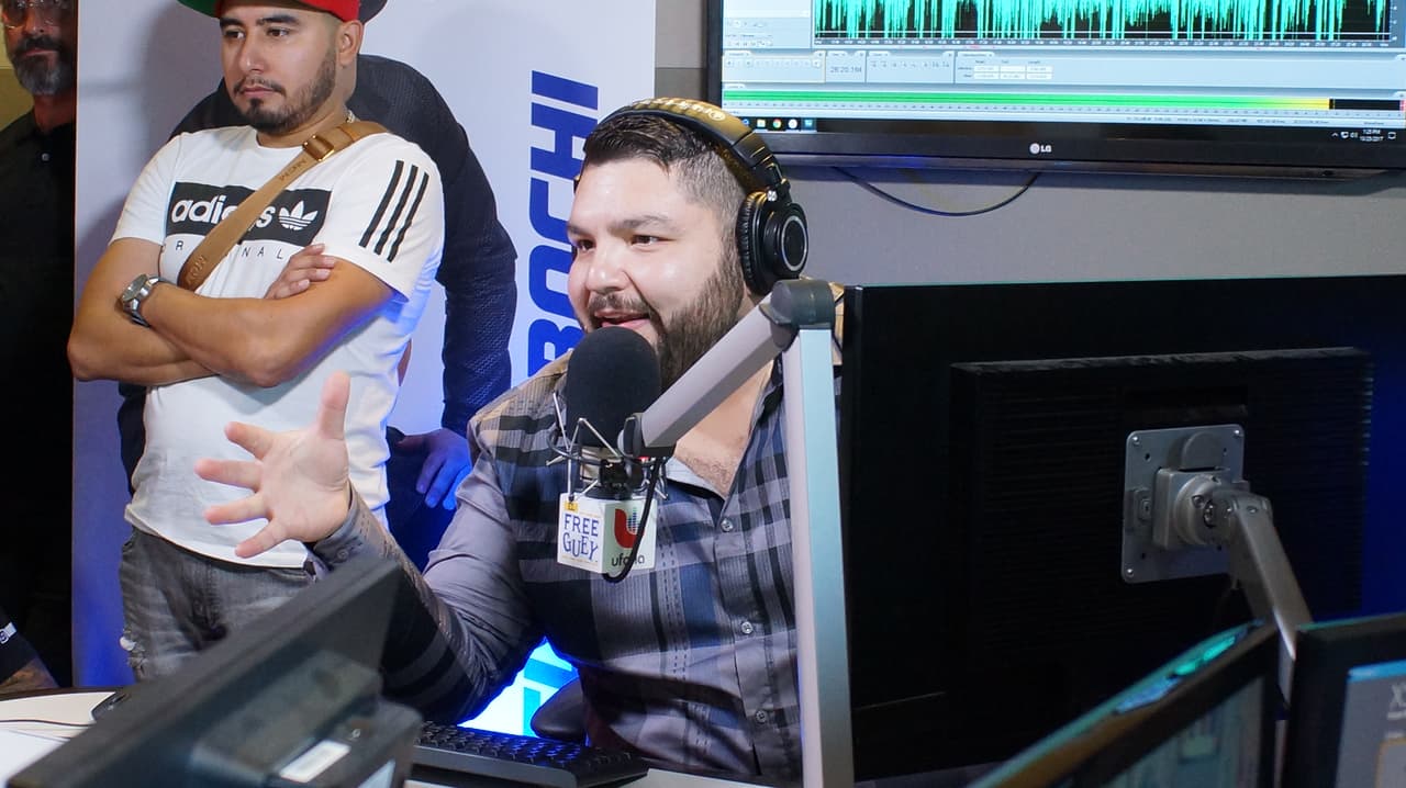 <b><a href="http://www.univision.com/temas/omar-chaparro">Omar Chaparro</a></b> se metió al 
<b><a href="http://www.univision.com/temas/el-free-guey">Free-guey show</a></b> y nos contagió con toda su alegría.