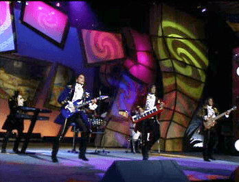 Los Fantasmas del Caribe
<br>Año: 1994
<br>Tema que interpretaron: Muchacha triste