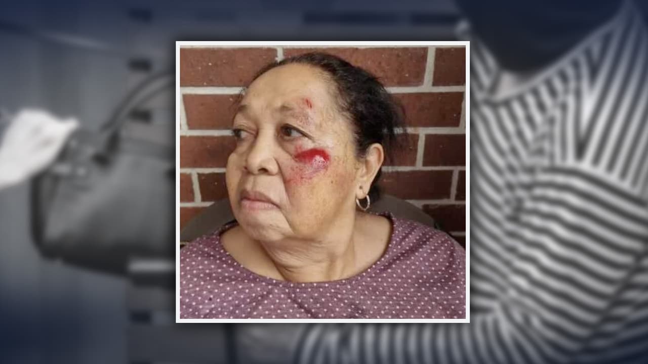 Asaltan a abuelita hispana a punta de pistola saliendo de un banco 