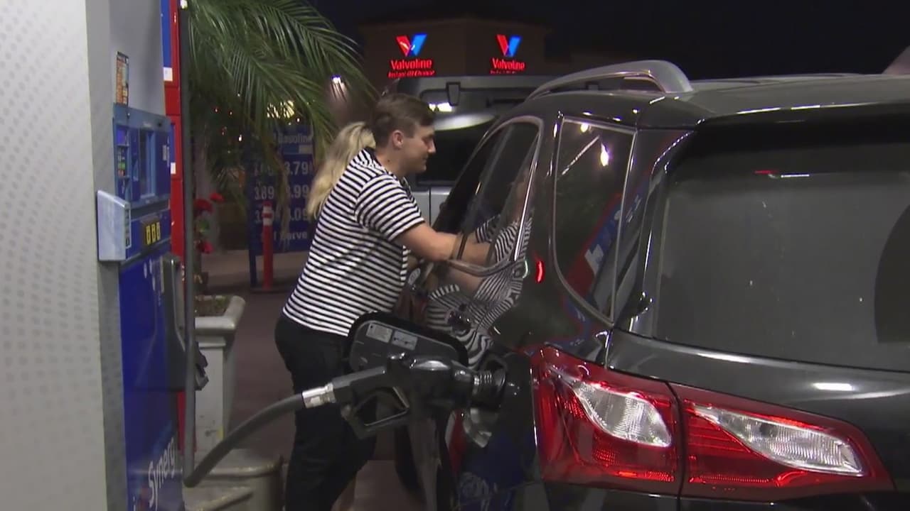 Los precios de la gasolina podrían llegar hasta los 4 dólares por galón en California
