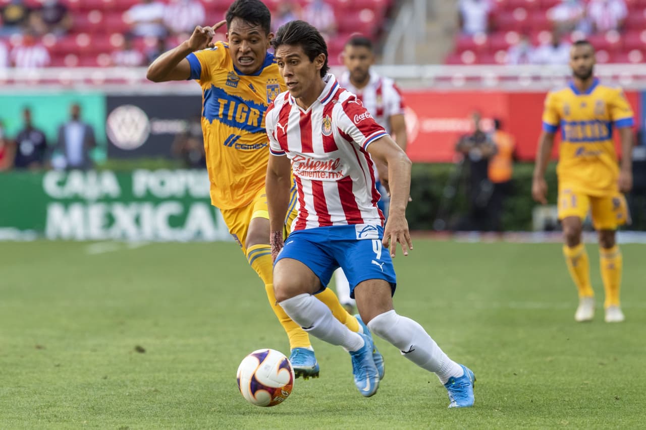Las Chivas no logran hacer pesar la localía y terminan empatando sin goles en el Estadio Akron.