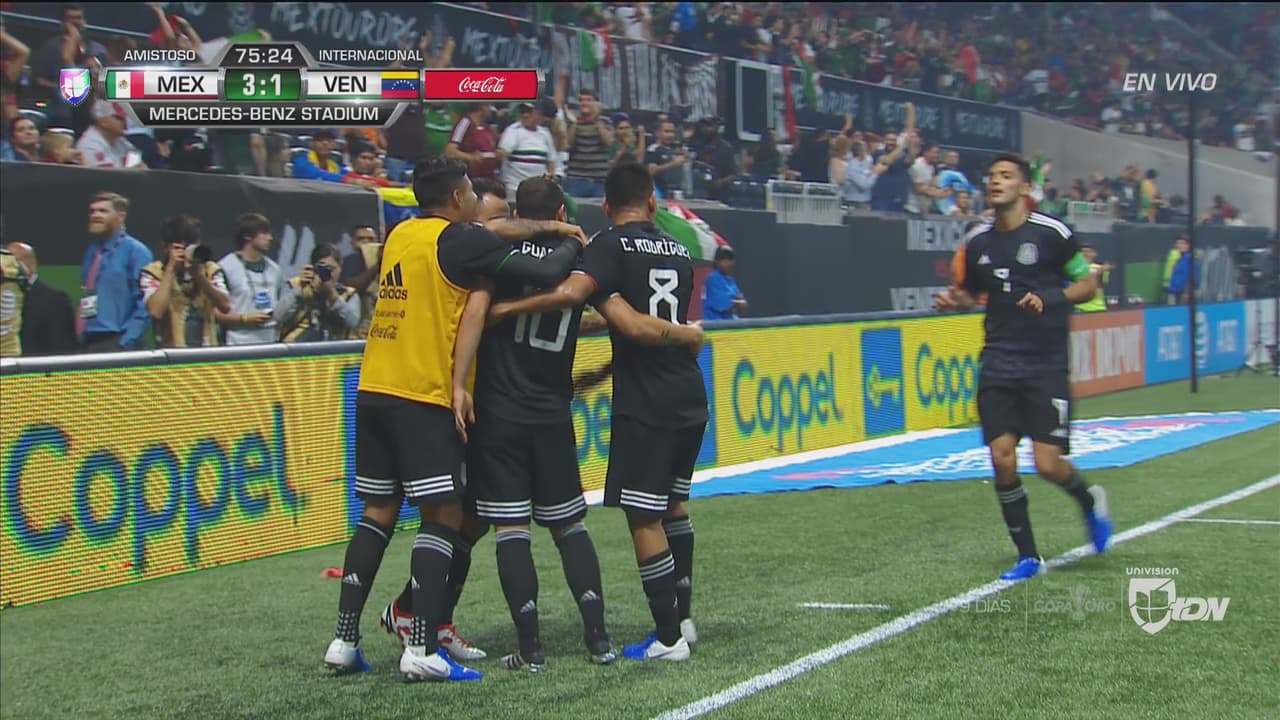 Guardado marca el 3-1 de México sobre Venezuela y desata la locura en Atlanta