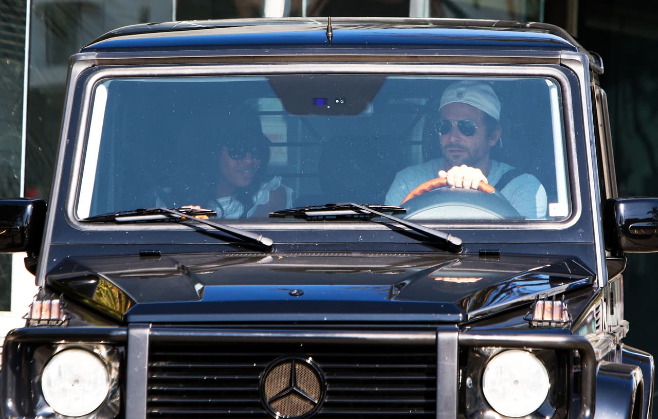 La parejita partió a bordo de la camioneta del actor.