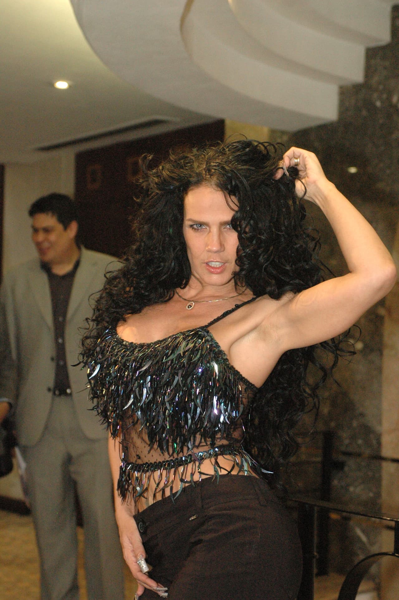 Por aquellos días, Niurka apareció como "Maracuyá", en "Fuego en la Sangre".