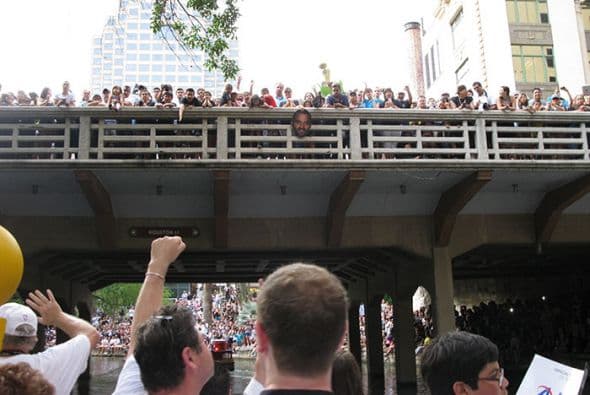Photos: Spurs Championship Parade 2014 Barges