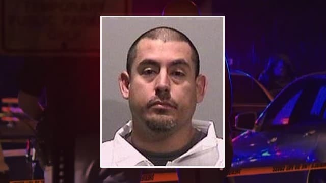 Les preguntaba por una dirección para luego exponer sus genitales, pero la placa de su automóvil lo delató