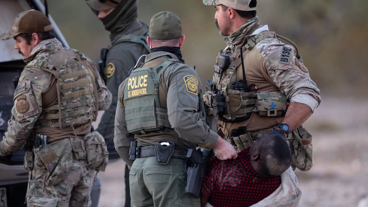 Arrestan a una niña de 14 años con más de 12 libras de píldoras de fentanilo en San Luis, Arizona