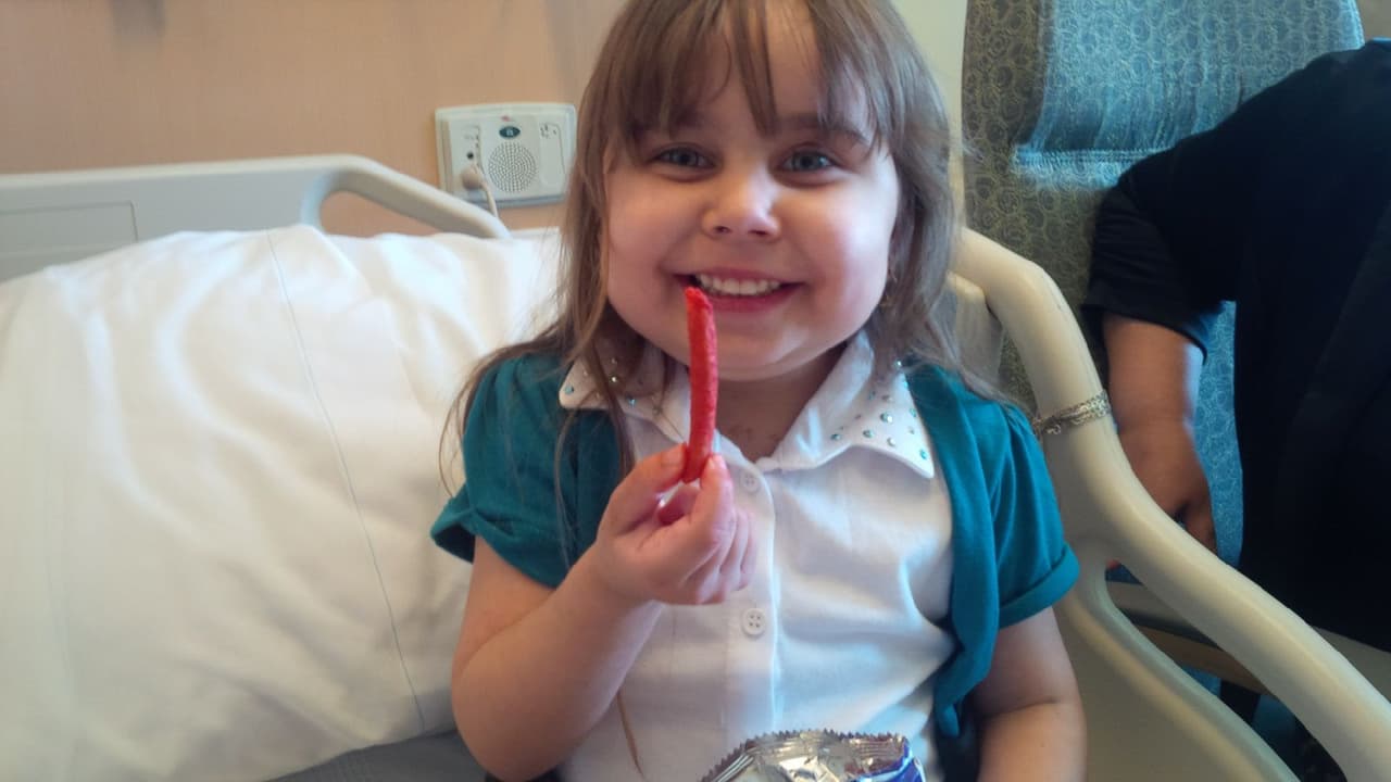 Daniela de Ávila, de 4 años, regresó a casa tras recibir un corazón nuevo.