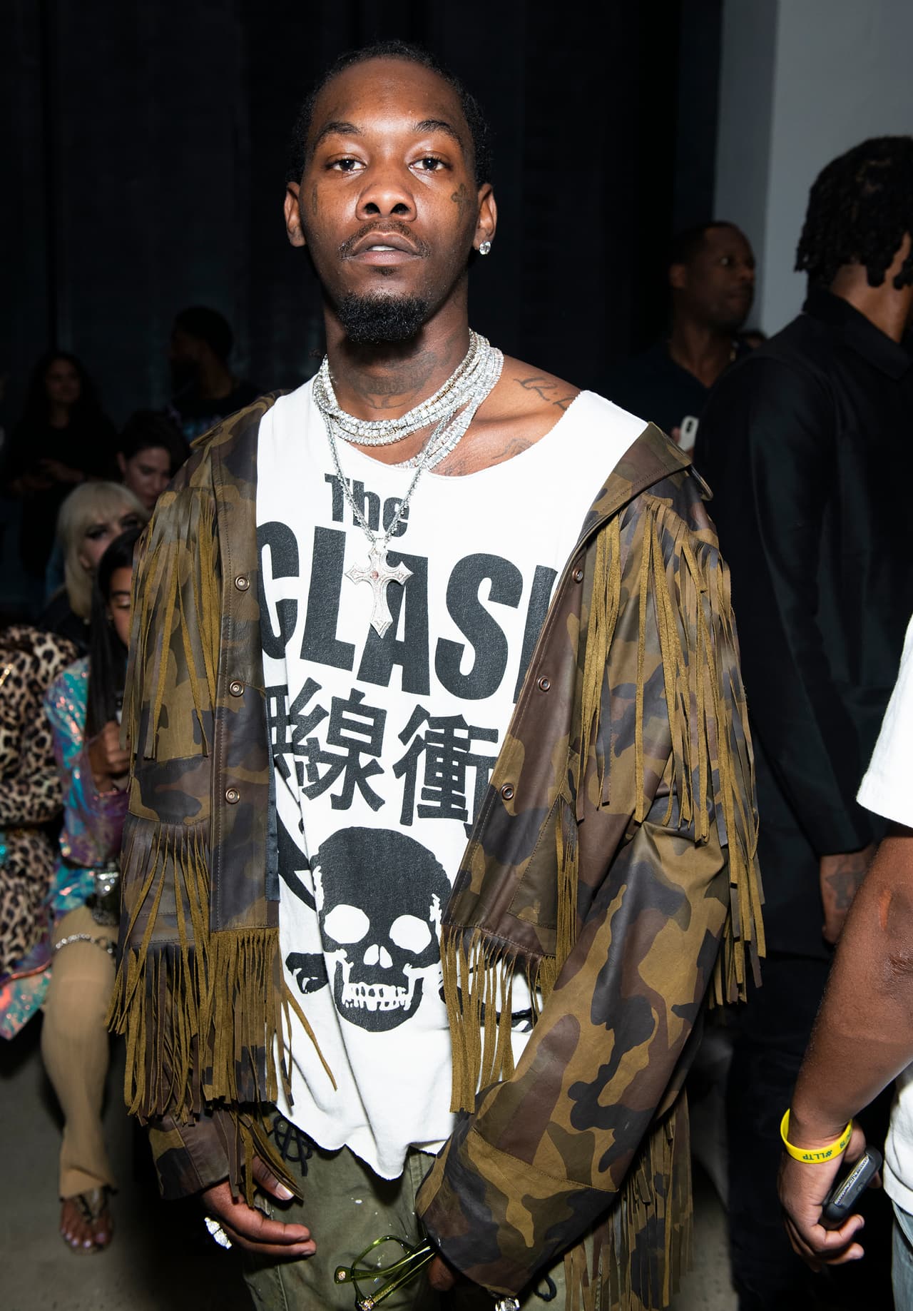 De acuerdo con 
<a href="https://www.hotnewhiphop.com/offsets-twitter-hack-may-explain-his-message-to-tekashi-6ix9ines-gf-news.97270.html" target="_blank">Hot New Hip Hop</a>, el Twitter de Offset podría haber sido hackeado. En su cuenta, según el portal, se habrían publicado mensajes como “Soy gay” y “Bolas en mi cara”, los cuales no aparecen en su red social.