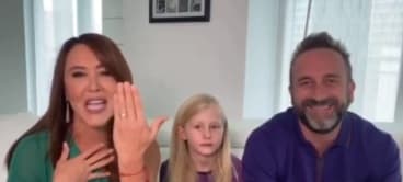 Zoe ha estado en los momentos más felices de su padre y la reportera de espectáculos.