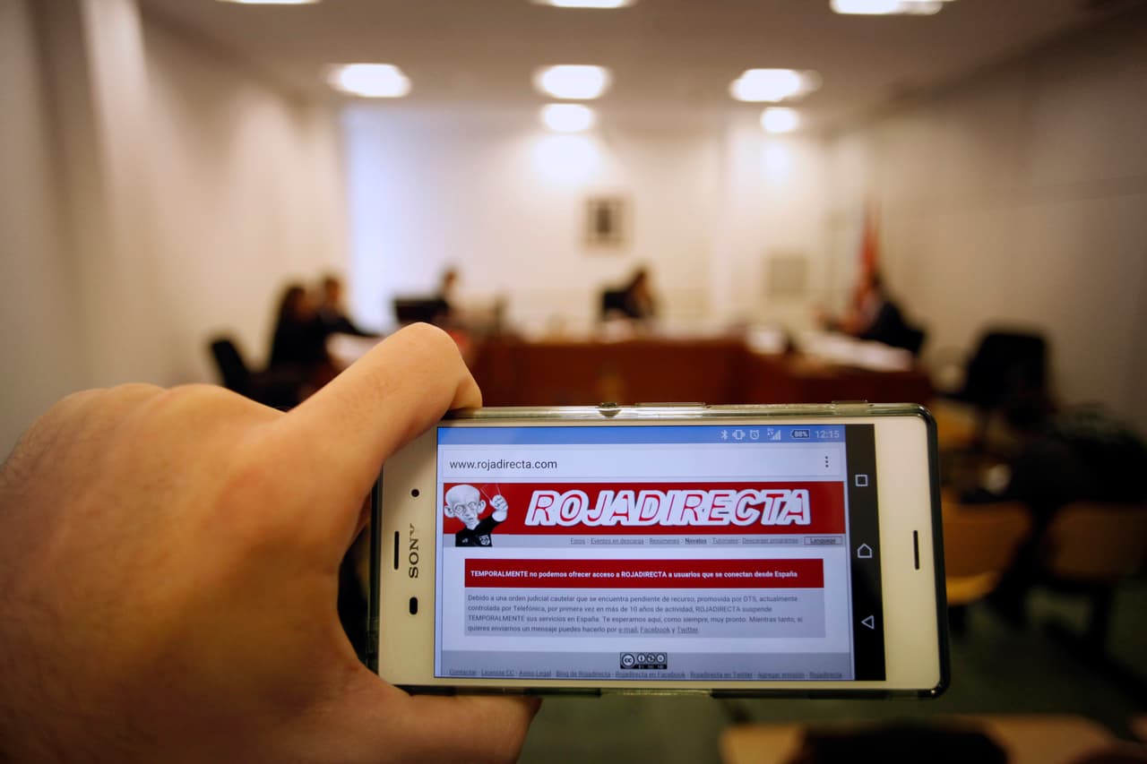 RojaDirecta ¿piratas, ladrones, delincuentes o ‘Robin Hoods’ del fútbol?