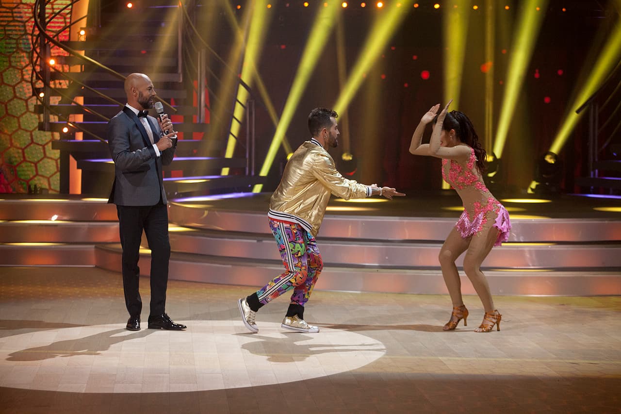 La ganadora del cuarto duelo entre Greeicy Rendón y Mike Bahía fue la actriz. Sin embargo, a pesar de ser oponentes en la competencia, ambos demostraron la gran complicidad y amor que se tienen dentro y fuera de la pista de baile.
<br>