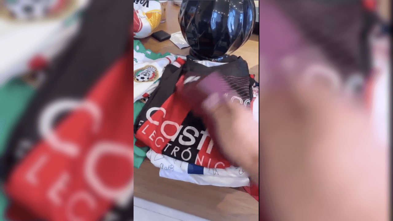 ¡Impresionante! Así se destaca la imponente colección del defensor mexicano.