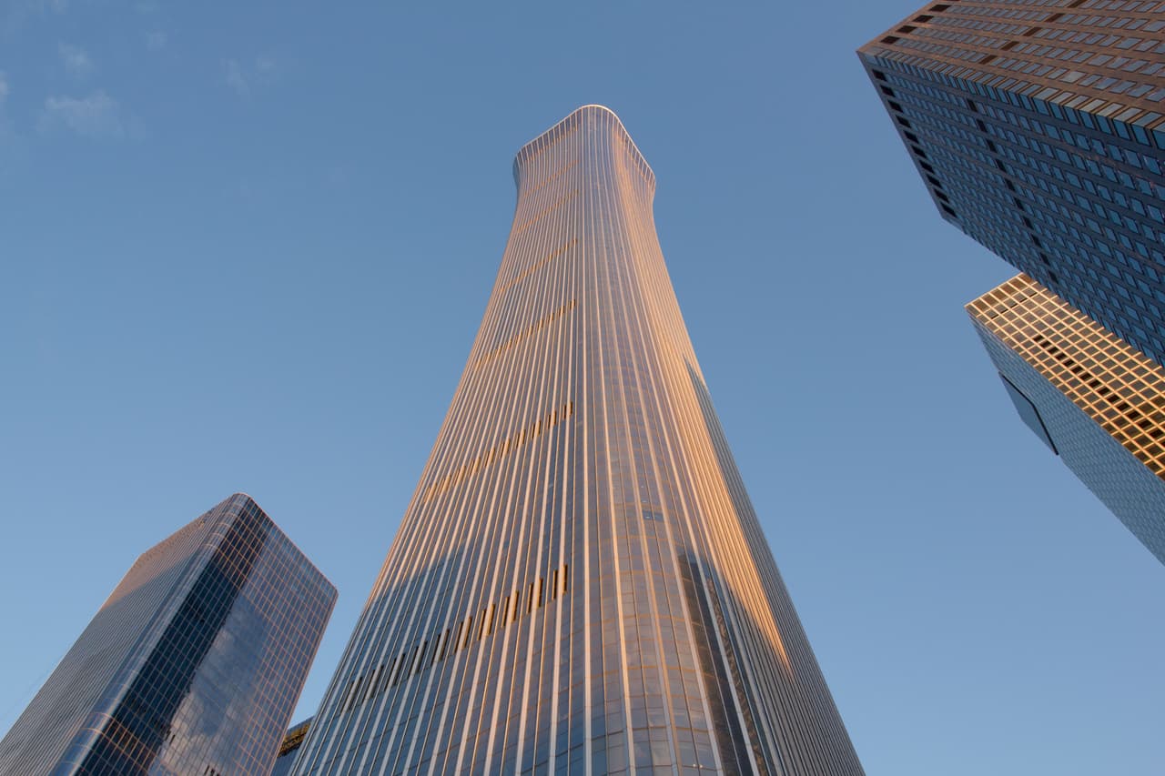 <b>Puesto 9. Citic Tower, Beijing, China. </b>Tiene una altura de 1,731 pies (527.7 metros) y 109 pisos. Fue terminado en 2018 y alberga oficinas.
