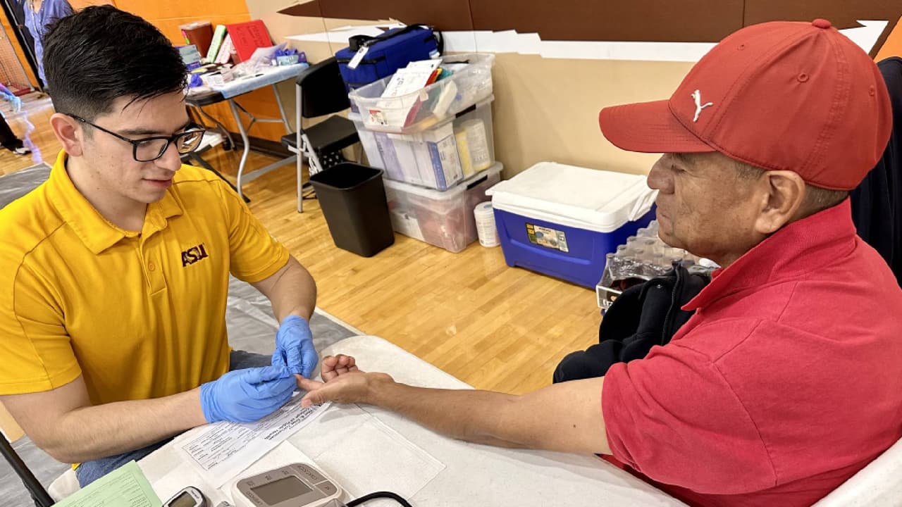 El evento se llevará a cabo el
<b> sábado 4 de noviembre</b> de 9 a.m. a 1 p.m. en la
<b>escuela Trevor Browne,</b> entre la avenida 75 y la calle Thomas, en Phoenix.