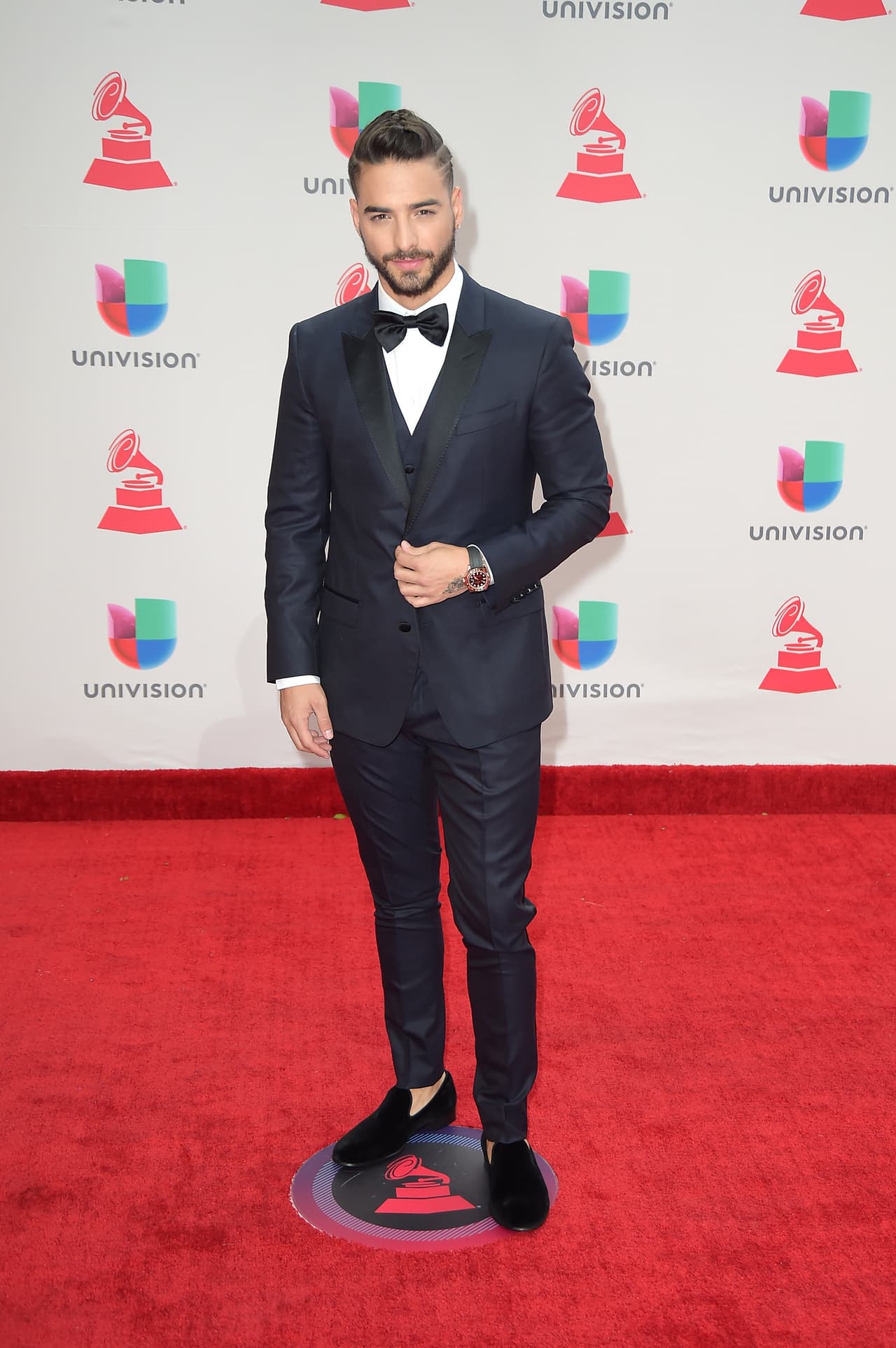 En 2017 el colombiano regresó a Latin GRAMMY con siete nominaciones, entre las que destacaron tres dentro de la categoría Grabación del Año por 'Felices los 4', 'Vente Pa'ca' con Ricky Martin y 'Chantaje' con Shakira.