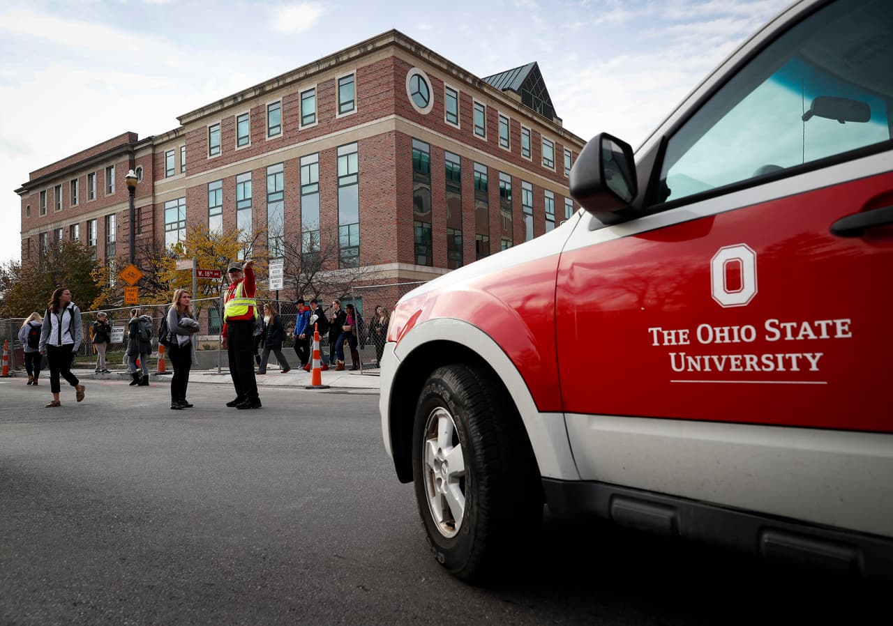<b>Ohio State University</b>
<br>Ofrecer clases de especialización sobre política y leyes de marihuana.