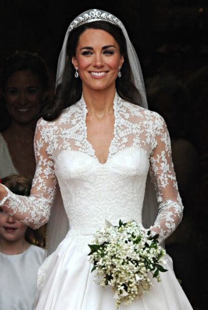 El vestido de novia que Kate Middleton usó en su enlace con el príncipe William vuelve a ser foco te atención en los medios, en esta ocasión porque será medio para ayudar a los más necesitados.