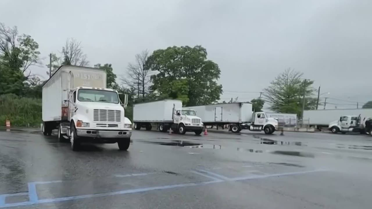 Miles de escuelas para camioneros están en riesgo de cierre en Estados Unidos