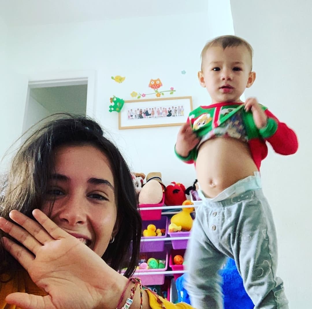 El conductor de Despierta América recibió un excelente regalo de cumpleaños: la presencia de Hannah. La universitaria viajó a la ciudad para festejar a Alan, pero también para pasar tiempo con su hermano menor Liam, quien el mes pasado cumplió un año de vida.