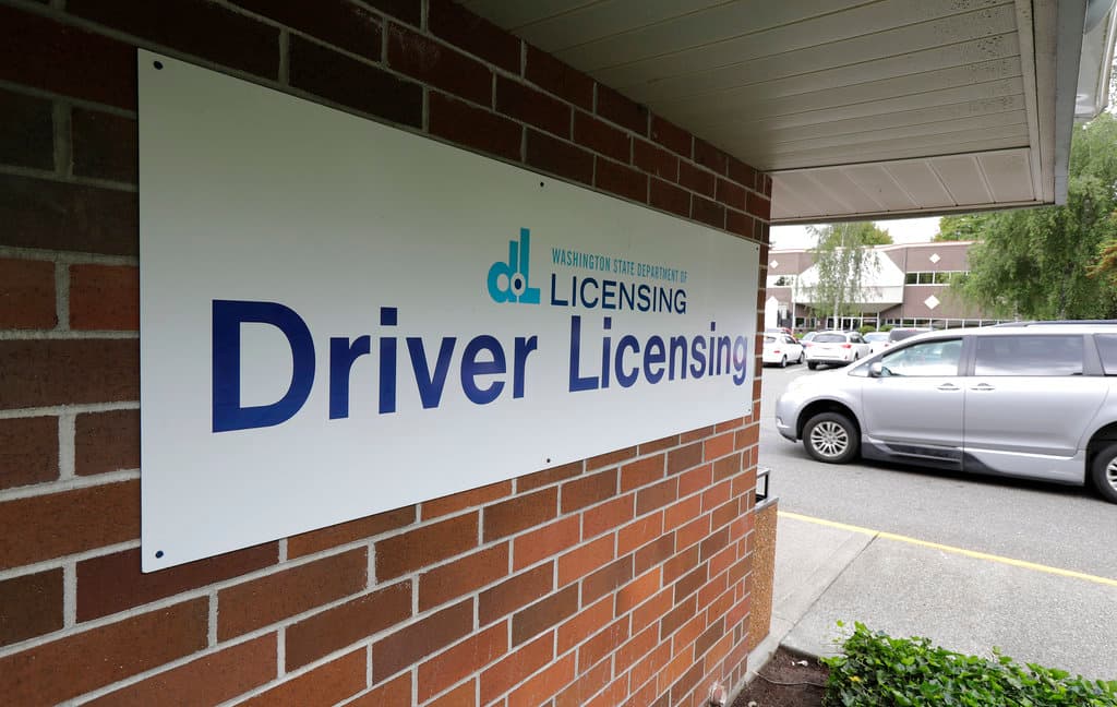 <b>Residentes de Puerto Rico y las Islas Vírgenes deben revisar si su ID es compatible. </b>Las autoridades locales están trabajando junto con la TSA para informar y facilitar el proceso.