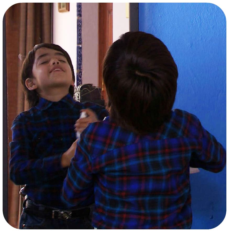 ¡Qué guapo Jacinto! ¿Pues a dónde piensas ir? ¡Ahhh! Ya lo sospechamos.