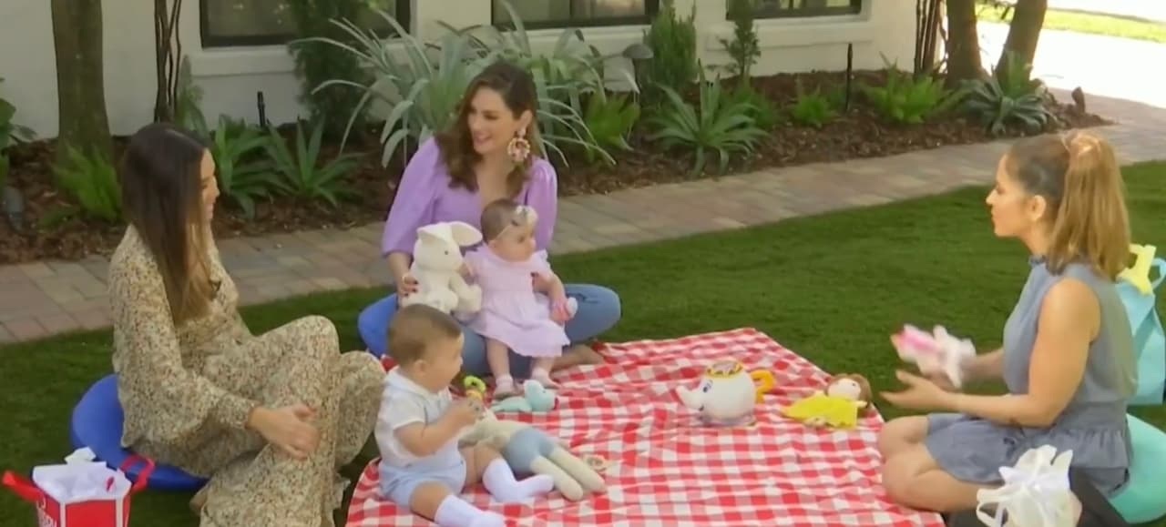 Las dos aceptan que después del parto han vivido etapas complicadas 
<b>como la lactancia.</b> Sin embargo, tanto Michelle como Pamela no esconden su felicidad por haber conocido y experimentado el amor más puro de todos.