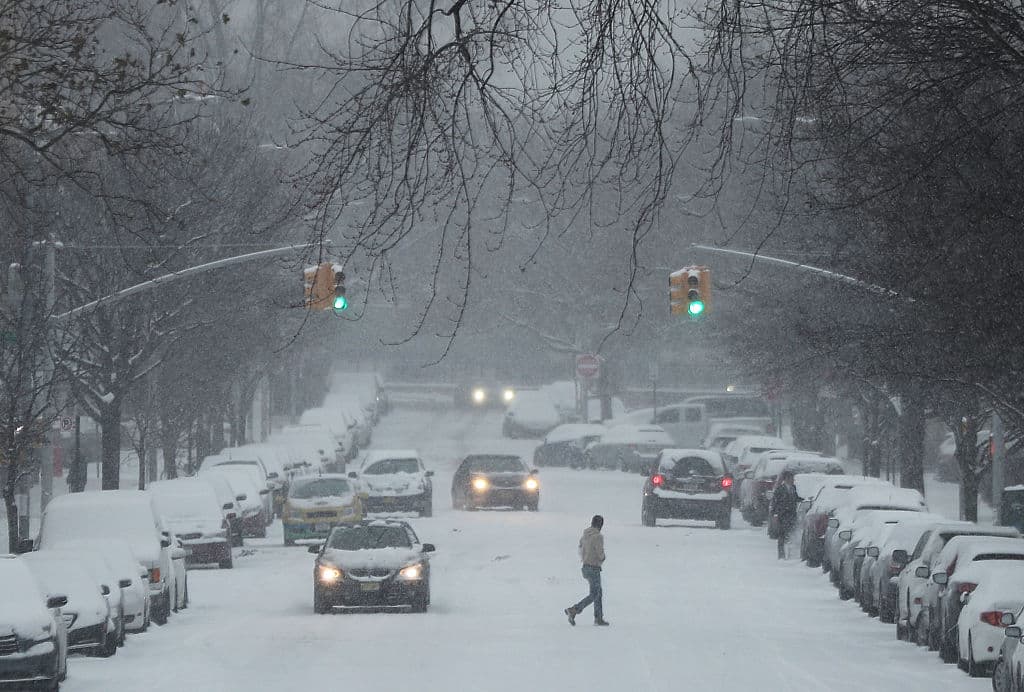 Tormenta invernal causa decenas de accidentes en vías de EEUU y deja al menos nueve muertos