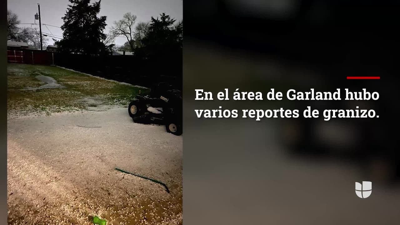 Dos líneas de tormentas acompañadas de rayos, vientos dañinos y granizo azotaron el norte de Texas este lunes por la noche. Algunos residentes en Dallas reportaron relámpagos y apagones en el servicio de electricidad.