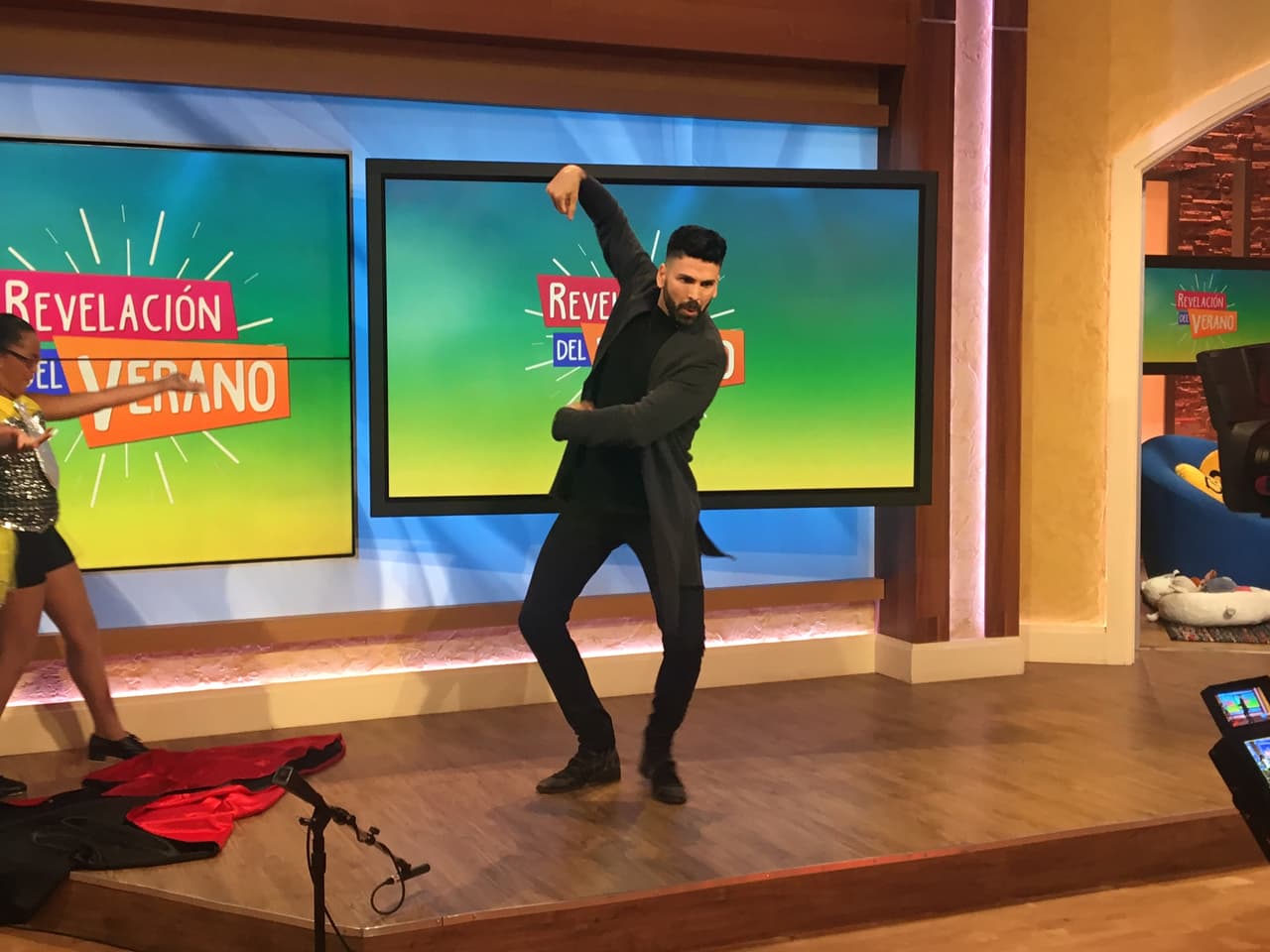 Jomari Goyoso nos sorprendió con su forma de bailar.