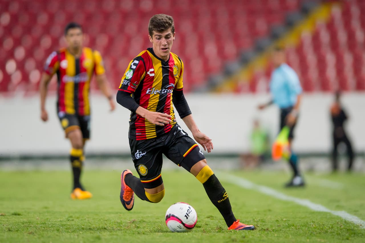 Villalobos ha dejado la U de G.