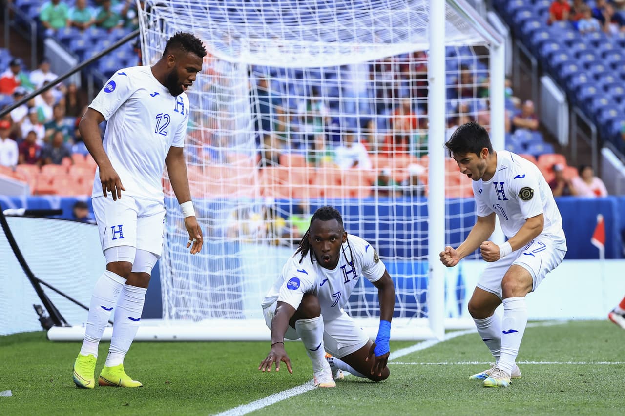 Honduras vino de atrás para derrotar en tanda de penaltis a Costa Rica y quedarse con el tercer lugar en la Nations League.