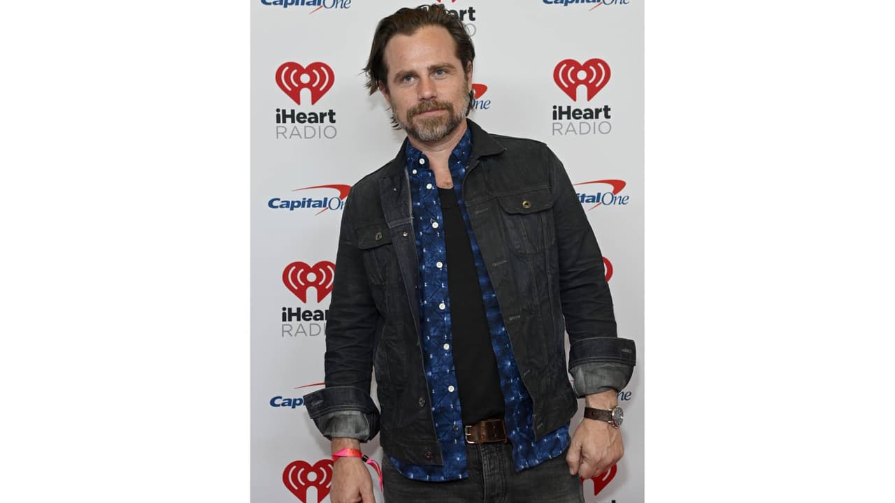 Rider Strong comenzó su carrera artstica a los 13 años.