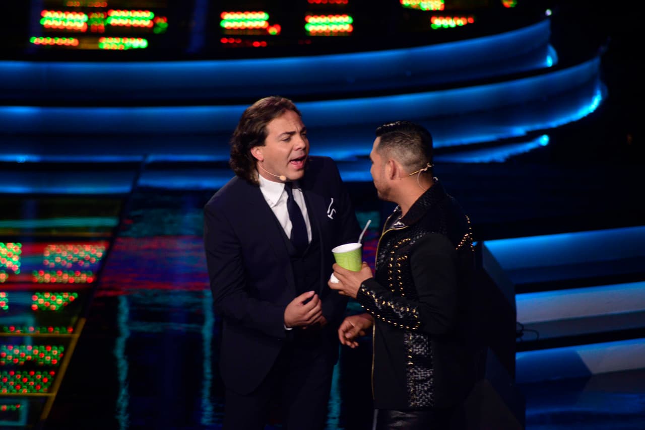 Parece que no se llevan bien, pero la realidad es que Espinoza y Cristian tienen una gran relación de amistad, eso sí, no dejan de pelear, decirse de cosas, bailar y cantar juntos logrando todo un show, pero al final, este dueto nos hace reír con sus ocurrencias.