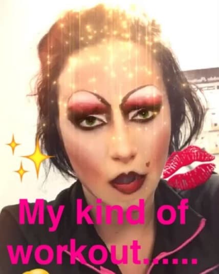 Un poco más glam, un poco más sexy, así es Demi Lovato y en Snapchat nos lo muestra.