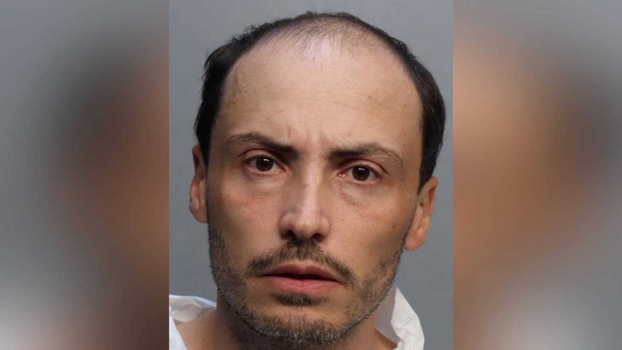 Sospechoso es acusado de actos lascivos contra una niña en Sunny Isles: lo conocía como “el hombre de Disney”