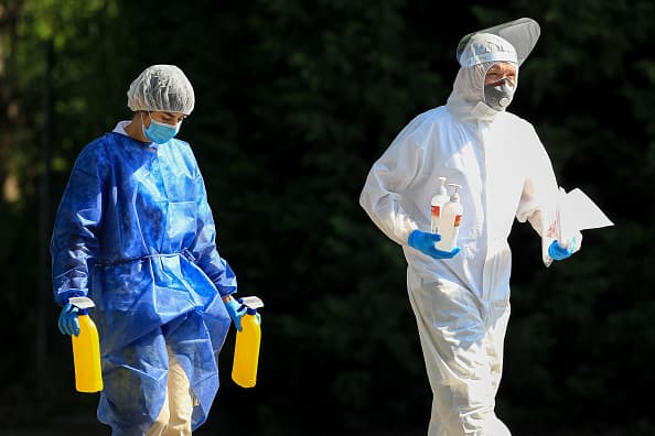 La medida que aprobó el condado va alineado con la orden del gobernador, pues no prohíbe la reapertura.